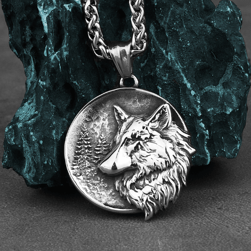 Norse Viking Retro Wolf Head Stainless Steel Round Pendant