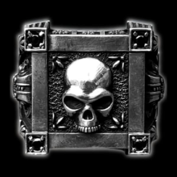 Gothic Skull Ring